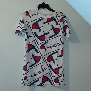 Boys "Fresh" shirt looks like Champion